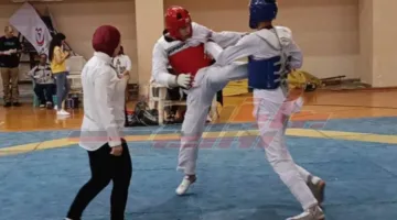 فريق التايكوندو بجامعة كفر الشيخ يحقق الميدالية البرونزية