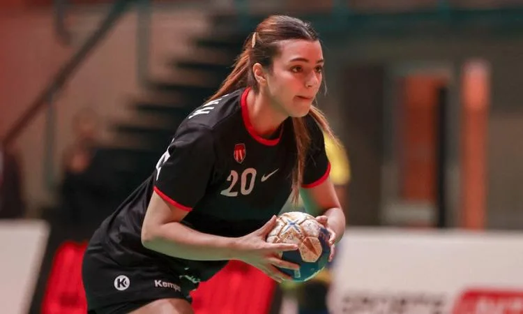 فريق سيدات الجمعية الرياضية يتأهل لنصف نهائي كأس إفريقيا للأندية لكرة اليد فريق سيدات الجمعية الرياضية يتأهل لنصف نهائي كأس إفريقيا للأندية لكرة اليد
