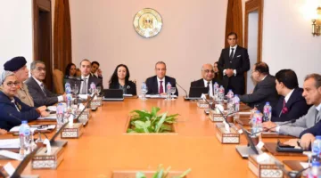 وزير الخارجية يشيد بدور المجتمع المدني للارتقاء بالأوضاع الحقوقية ودعم التوعية المجتمعية