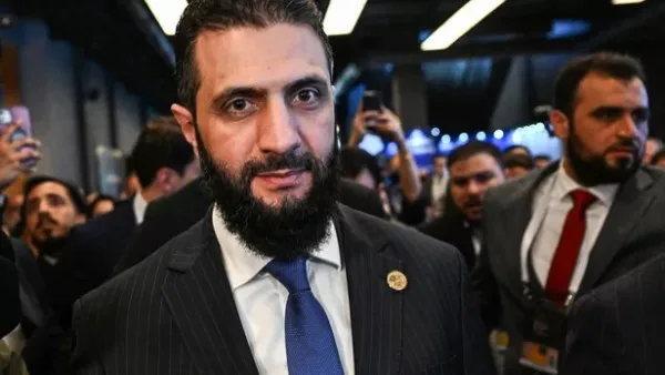 في أول زيارة إلى دول أوروبية.. الشرع يحل ضيفًا على ماكرون في أول زيارة إلى دول أوروبية.. الشرع يحل ضيفًا على ماكرون