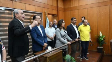 في ختام جولته بالغربية: رئيس الوزراء يتفقد مركز سيطرة الشبكة الوطنية للطوارئ والسلامة العامة بديوان عام المحافظة