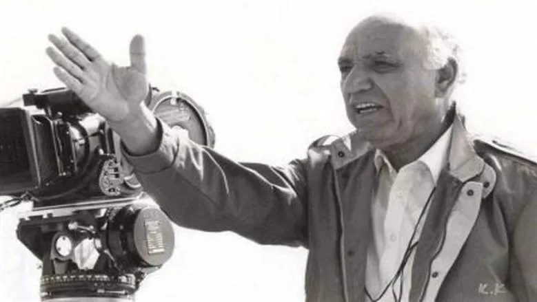 في ذكرى ميلاده الـ110.. ماذا قال صلاح أبو سيف عن رؤيته السينمائية؟ في ذكرى ميلاده الـ110.. ماذا قال صلاح أبو سيف عن رؤيته السينمائية؟