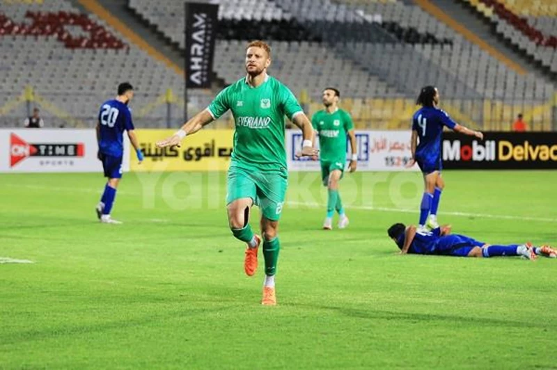 في وقت قاتل.. فخر الدين بن يوسف يسجل هدف المصري الثاني أمام الأهلي في وقت قاتل.. فخر الدين بن يوسف يسجل هدف المصري الثاني أمام الأهلي