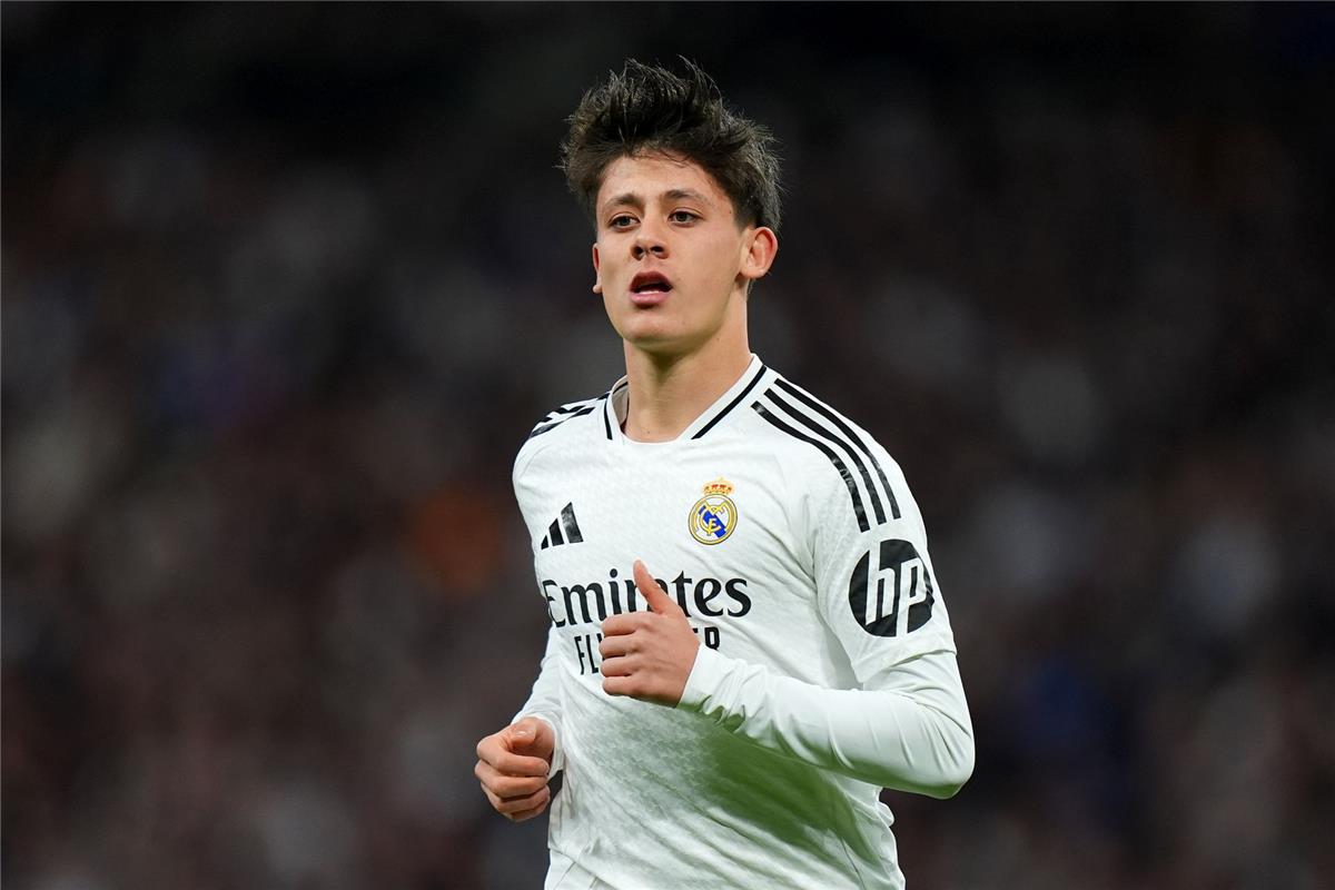 فيديو | أردا جولر يسجل هدف ريال مدريد الأول أمام سليتا فيجو فيديو | أردا جولر يسجل هدف ريال مدريد الأول أمام سليتا فيجو