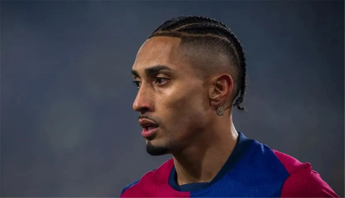 فيديو | الكلاسيكو يشتعل.. رافينها يسجل هدف برشلونة الثالث أمام ريال مدريد فيديو | الكلاسيكو يشتعل.. رافينها يسجل هدف برشلونة الثالث أمام ريال مدريد