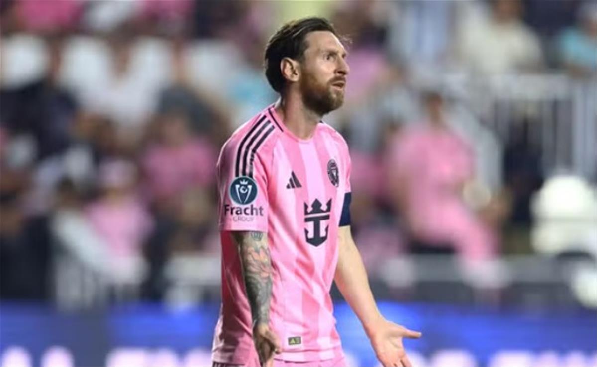 فيديو | منافس الأهلي.. إنتر ميامي بقيادة “ميسي” يودع دوري أبطال كونكاكاف فيديو | منافس الأهلي.. إنتر ميامي بقيادة “ميسي” يودع دوري أبطال كونكاكاف