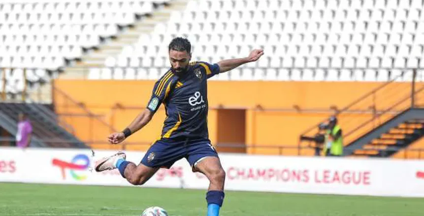 «فيفا» يثني على مهارات حسين الشحات قبل بطولة كأس العالم للأندية 2025 «فيفا» يثني على مهارات حسين الشحات قبل بطولة كأس العالم للأندية 2025