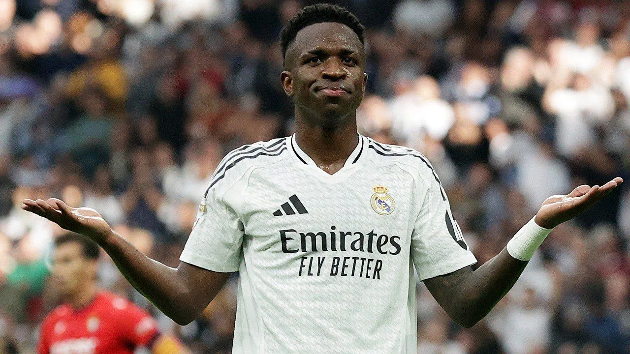 فينيسيوس على بعد خطوة من تجديد عقده مع ريال مدريد فينيسيوس على بعد خطوة من تجديد عقده مع ريال مدريد