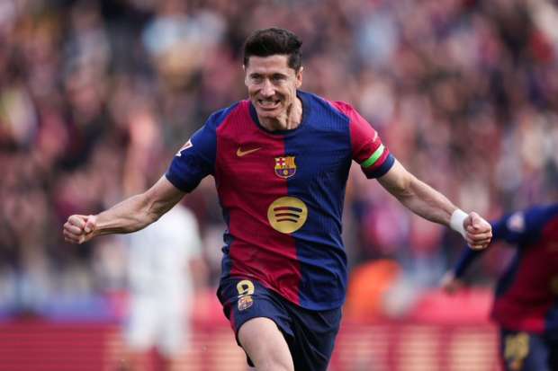 قائمة برشلونة لمواجهة إنتر ميلان في دوري الأبطال.. موقف ليفاندوفسكي وغياب ثنائي قائمة برشلونة لمواجهة إنتر ميلان في دوري الأبطال.. موقف ليفاندوفسكي وغياب ثنائي