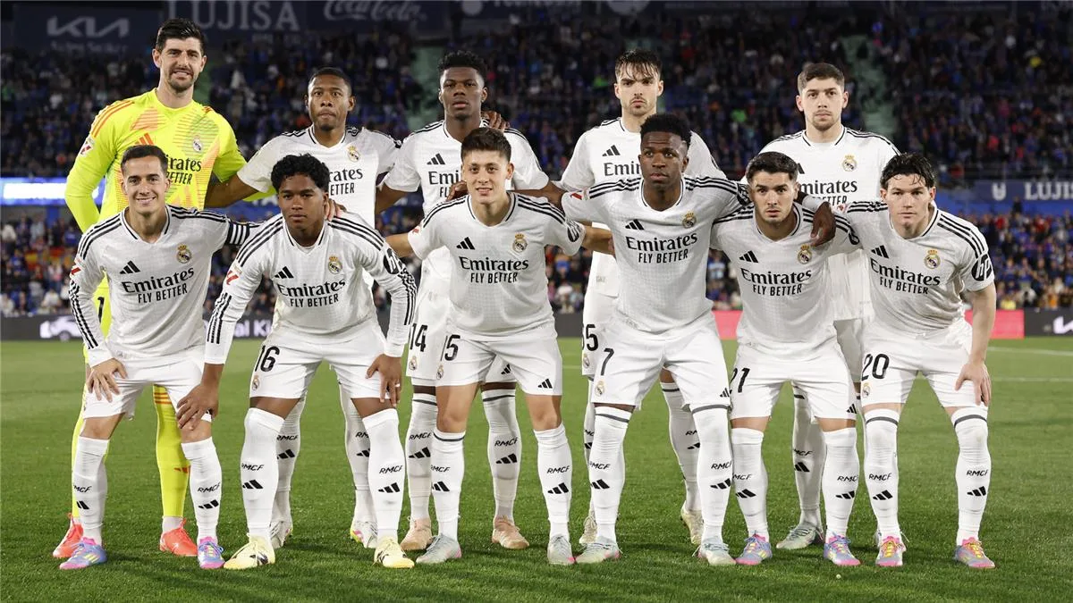 قائمة ريال مدريد لمباراة برشلونة في الدوري الإسباني.. عودة نجم الفريق قائمة ريال مدريد لمباراة برشلونة في الدوري الإسباني.. عودة نجم الفريق