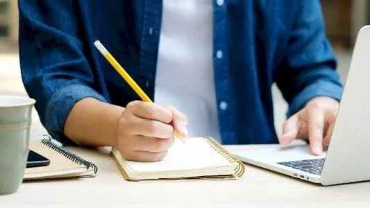 قبل الامتحانات.. سورة تقضي على النسيان وتفتح خلايا مخك رددها وسترى العجب قبل الامتحانات.. سورة تقضي على النسيان وتفتح خلايا مخك رددها وسترى العجب