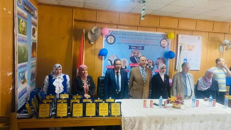 قسم صحة المجتمع في كلية التمريض ببني سويف يحقق نجاحًا لافتًا في مؤتمره الدولي الثاني بمشاركة 330 عضوًا من مختلف دول العالم. قسم صحة المجتمع في كلية التمريض ببني سويف يحقق نجاحًا لافتًا في مؤتمره الدولي الثاني بمشاركة 330 عضوًا من مختلف دول العالم.