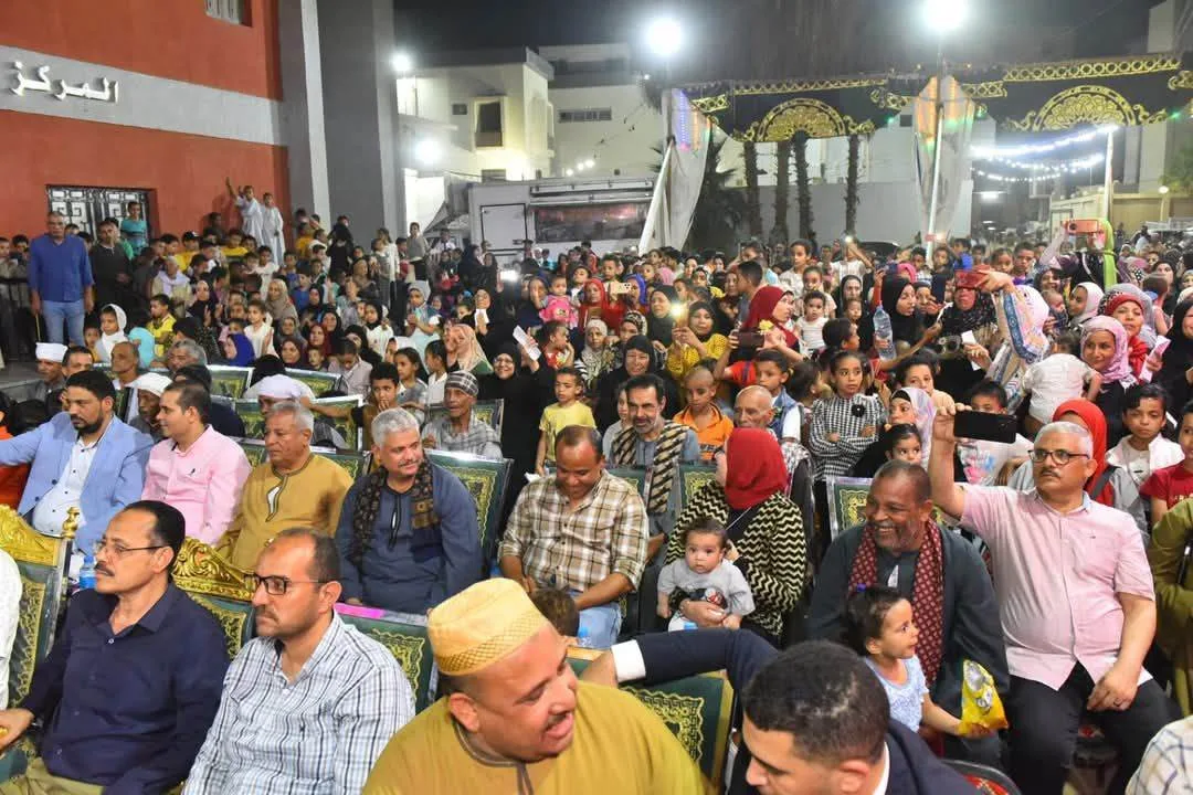 «قصور الثقافة» تبدأ القافلة الثقافية وعرض المسرح المتنقل في قرية أولاد إلياس بمحافظة أسيوط