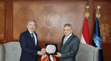 قناة السويس تقلل رسوم عبور السفن الحاملة للحاويات التي تزيد وزنها عن 130 ألف طن بنسبة 15%