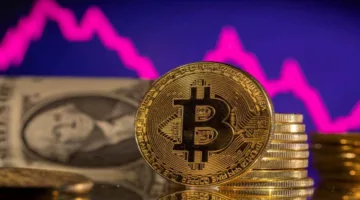 قيمة عملة "بتكوين" الرقمية تتجاوز 100 ألف دولار لأول مرة منذ فبراير