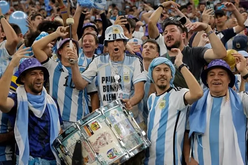 كأس العالم للأندية: منع 15 ألف مشجع أرجنتيني من حضور الفعاليات كأس العالم للأندية: منع 15 ألف مشجع أرجنتيني من حضور الفعاليات
