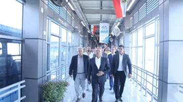 كامل الوزير يؤكد على أهمية الالتزام بالمعايير القانونية في نشر الإعلانات على الطريق العام