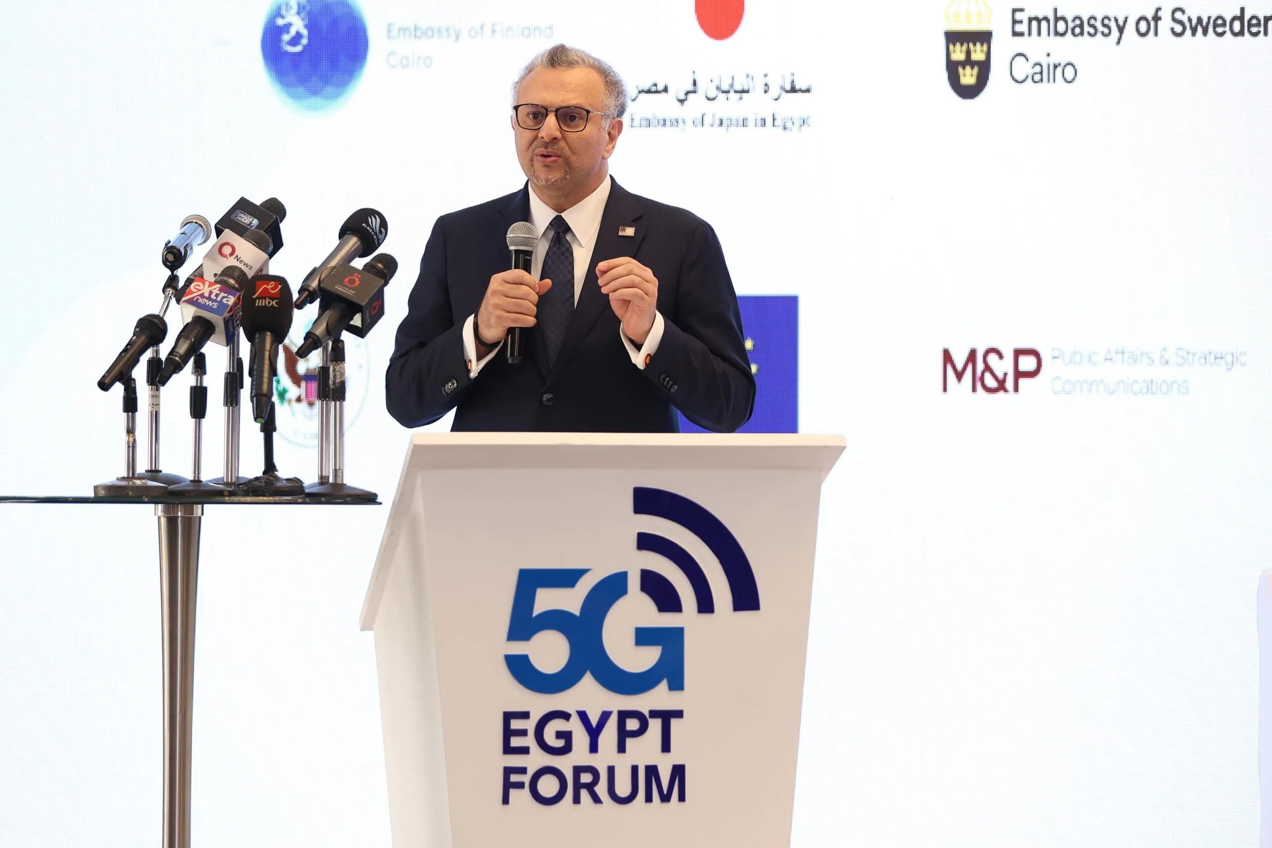 كبير مستشاري ترامب: منتدى 5G يبرز مكانة مصر في ريادة التحول الرقمي على المستوى الإقليمي كبير مستشاري ترامب: منتدى 5G يبرز مكانة مصر في ريادة التحول الرقمي على المستوى الإقليمي