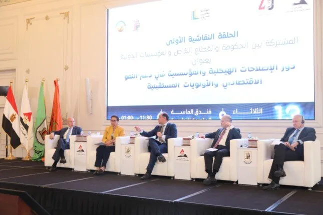 «كجوك»: ثلاث أولويات للسياسات المالية لتعزيز النمو الاقتصادي وتقليل الدين الحكومي «كجوك»: ثلاث أولويات للسياسات المالية لتعزيز النمو الاقتصادي وتقليل الدين الحكومي