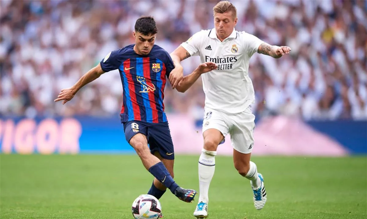 كروس يوضح أهم لاعب في برشلونة.. ويصرح: عانيت أمامه ويتخطى المنافسين 59 مرة كروس يوضح أهم لاعب في برشلونة.. ويصرح: عانيت أمامه ويتخطى المنافسين 59 مرة
