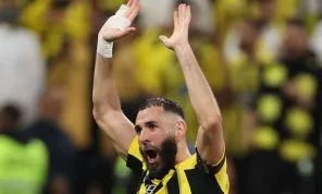كريم بنزيما يقود الاتحاد لتحقيق الانتصار على الفيحاء والابتعاد في المقدمة.