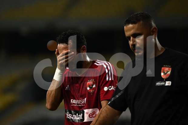 كريم فؤاد يعود لتدريبات الأهلي تدريجيا بعد غياب 9 أشهر بسبب الإصابة كريم فؤاد يعود لتدريبات الأهلي تدريجيا بعد غياب 9 أشهر بسبب الإصابة