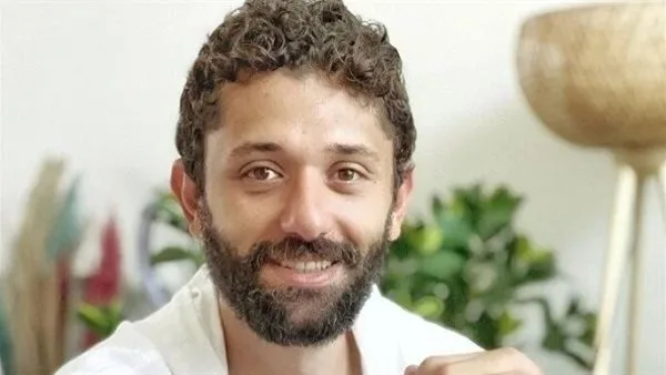 كريم محمود عبد العزيز يرد على شائعات ميراث والده كريم محمود عبد العزيز يرد على شائعات ميراث والده