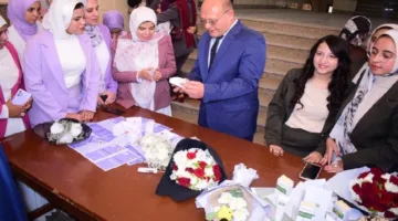 كريمات طبيعية للمفاصل والأكزيما وأعشاب للضغط.. إبداعات طلاب العقاقير بصيدلة سوهاج