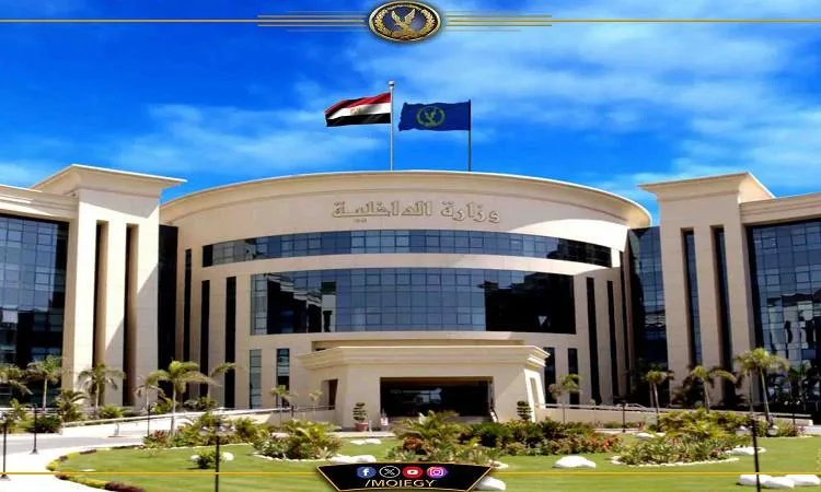 كشف حقيقة اقتحام الشرطة لمنزل والتعدي على سكانه دون مسوغ قانوني كشف حقيقة اقتحام الشرطة لمنزل والتعدي على سكانه دون مسوغ قانوني