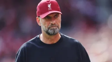 يورجن كلوب يعبر عن صدمته تجاه حادث السيارة لمشجعي ليفربول