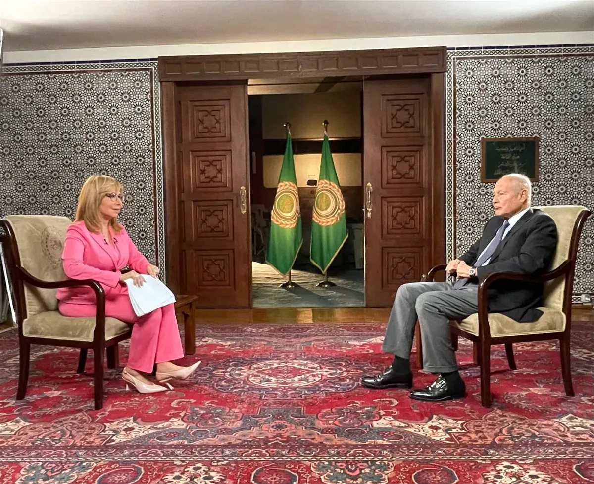 كواليس استضافة لميس الحديدي للأمين العام لجامعة الدول العربية أحمد أبو الغيط (صور) كواليس استضافة لميس الحديدي للأمين العام لجامعة الدول العربية أحمد أبو الغيط (صور)