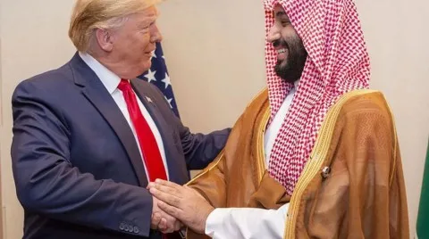 كواليس زيارة ترامب: أقوال مصر تختلف عن”أفعالها”..واشنطن تتبنى “لهجة إسرائيل” ضد “قطر”..السعودية تشعر ببعض”ألإحراج” جراء”ألمجاعة ” وتريد إدخال مساعدات وتل أبيب مهتمة بأن لا تكسب حماس من إستقبالات الرياض كواليس زيارة ترامب: أقوال مصر تختلف عن”أفعالها”..واشنطن تتبنى “لهجة إسرائيل” ضد “قطر”..السعودية تشعر ببعض”ألإحراج” جراء”ألمجاعة ” وتريد إدخال مساعدات وتل أبيب مهتمة بأن لا تكسب حماس من إستقبالات الرياض
