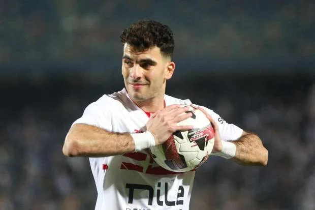 كواليس ظهور زيزو داخل الزمالك قبل جلسة التحقيق.. «يضحك مع العمال» كواليس ظهور زيزو داخل الزمالك قبل جلسة التحقيق.. «يضحك مع العمال»