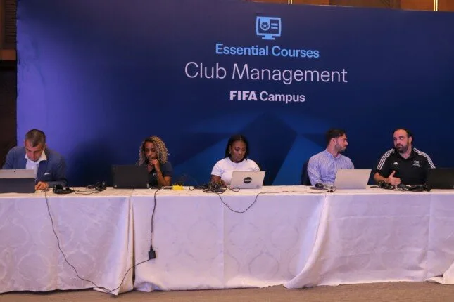 كوريا مستشار “فيفا” وكوليت المدير السابق لمارسيليا يشاركان في ختام ورشة عمل لتطوير الأندية كوريا مستشار “فيفا” وكوليت المدير السابق لمارسيليا يشاركان في ختام ورشة عمل لتطوير الأندية