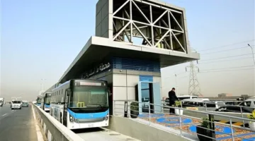 كيف تعمل شبكة النقل بالأتوبيسات الترددية؟ ربط المحطات والمواقف تحت الدائري وتذاكر الركوب.