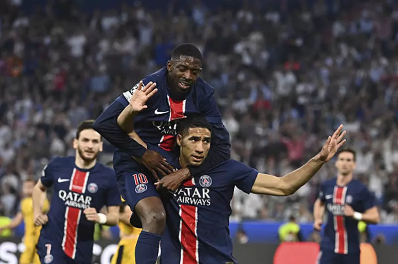 لأول مرة.. باريس يحقق لقب دوري أبطال أوروبا بفوز ساحق على إنتر (فيديو) لأول مرة.. باريس يحقق لقب دوري أبطال أوروبا بفوز ساحق على إنتر (فيديو)