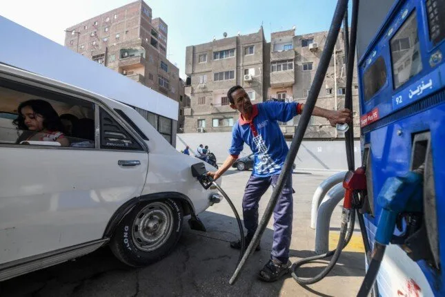 لتر 92 بكام؟.. أسعار السولار والبنزين اليوم 6 مايو 2025 لتر 92 بكام؟.. أسعار السولار والبنزين اليوم 6 مايو 2025
