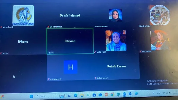 لجنة المشروعات الصغيرة وريادة الأعمال بالقومي للمرأة تعقد اجتماعها الدوري لجنة المشروعات الصغيرة وريادة الأعمال بالقومي للمرأة تعقد اجتماعها الدوري