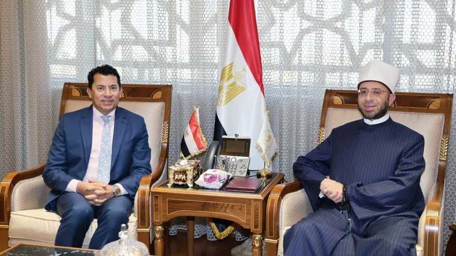 لقاء وزيري الأوقاف والشباب بأعضاء اتحاد الشباب لتعزيز قدرات الشباب لقاء وزيري الأوقاف والشباب بأعضاء اتحاد الشباب لتعزيز قدرات الشباب
