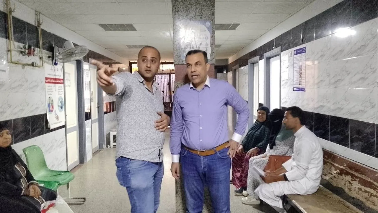 للق تأكيد على مستوى جودة الرعاية الصحية للمواطنين.. وكيل وزارة الصحة بالبحيرة يزور مستشفى أبو المطامير المركزي. للق تأكيد على مستوى جودة الرعاية الصحية للمواطنين.. وكيل وزارة الصحة بالبحيرة يزور مستشفى أبو المطامير المركزي.