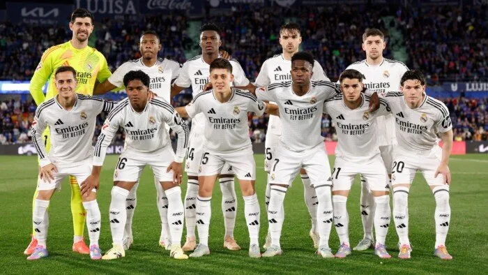 ريال مدريد يحتل المركز الأول كأغلى نادي في العالم، بينما برشلونة في المركز الرابع. ريال مدريد يحتل المركز الأول كأغلى نادي في العالم، بينما برشلونة في المركز الرابع.