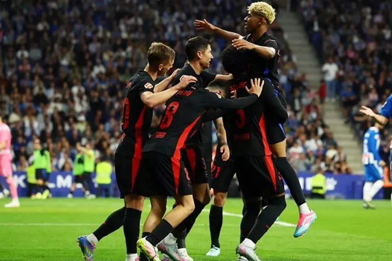 برشلونة يتألق خارج ملعبه: إحصائية مدهشة في الدوري الإسباني برشلونة يتألق خارج ملعبه: إحصائية مدهشة في الدوري الإسباني