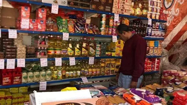 لليوم الثامن.. "التموين" تواصل صرف مقررات مايو المنحة الاستثانية بـ3.85 مليار جنيه لليوم الثامن.. "التموين" تواصل صرف مقررات مايو المنحة الاستثانية بـ3.85 مليار جنيه