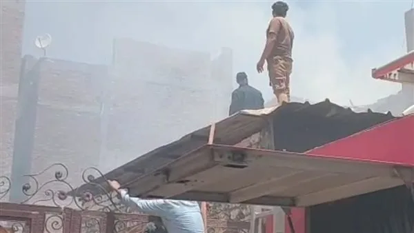 لليوم الثاني.. حريق بسبب أسلاك التيار العالي بالقنطرة البيضاء بكفر الشيخ.. والحماية المدنية تسيطر عليه لليوم الثاني.. حريق بسبب أسلاك التيار العالي بالقنطرة البيضاء بكفر الشيخ.. والحماية المدنية تسيطر عليه