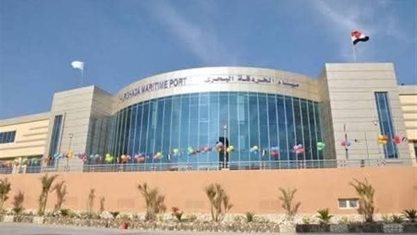 إعادة فتح ميناء الغردقة بعد تحسن الأحوال الجومائية إعادة فتح ميناء الغردقة بعد تحسن الأحوال الجومائية