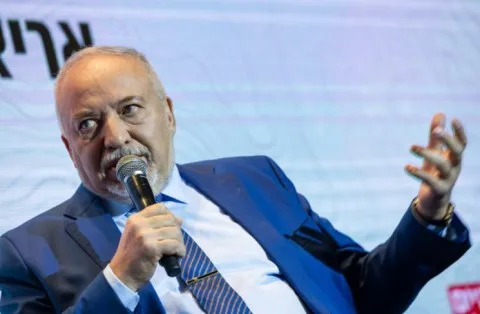 ليبرمان يعلن ترشحه لرئاسة الوزراء في انتخابات إسرائيل 2026 ليبرمان يعلن ترشحه لرئاسة الوزراء في انتخابات إسرائيل 2026