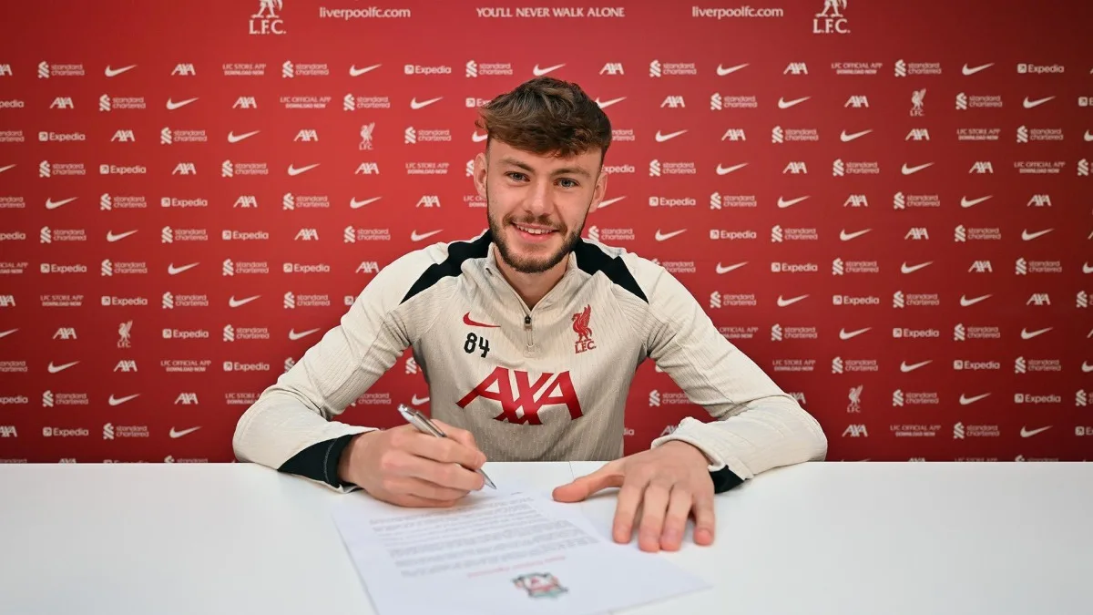 ليفربول الإنجليزي يوافق على تمديد عقد مدافعهم برادلي حتى عام 2029 ليفربول الإنجليزي يوافق على تمديد عقد مدافعهم برادلي حتى عام 2029