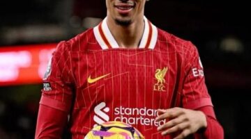 ليفربول يعلن رحيل ترينت ألكسندر آرنولد بعد نهاية تعاقده