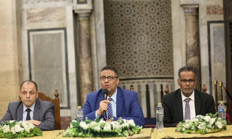 مؤتمر الأزهر حول القضايا الحديثة ينبه إلى مخاطر وسائل التواصل الاجتماعي مؤتمر الأزهر حول القضايا الحديثة ينبه إلى مخاطر وسائل التواصل الاجتماعي