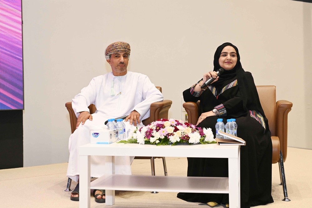 مؤتمر بحثي طلابي حول الذكاء الاصطناعي والأمن السيبراني بمسقط مؤتمر بحثي طلابي حول الذكاء الاصطناعي والأمن السيبراني بمسقط